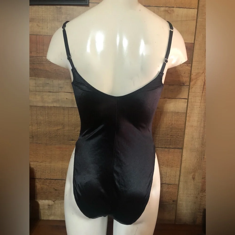 🖤♥️ Victoria's Secret Vintage Gold Label lace trim satin bodysuit - Picture 8 of 9